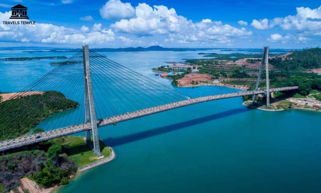 durgam-cheruvu-lake-front-park